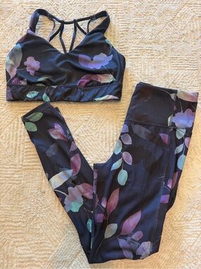 All In Motion Floral Activewear Set Size Medium Sports Bra & High Rise Leggings